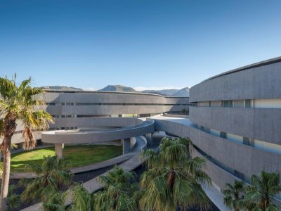 古纳大学艺术学院新院馆，西班牙