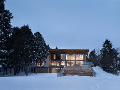 L'Accostée住宅，加拿大