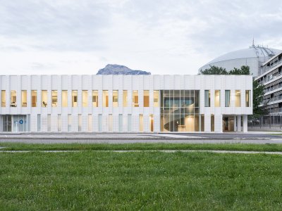 Institut Laue-Langevin园区新游客中心，法国 / Levitt Bernstein + TKMT Architectes