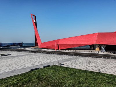展翅欲飞 – 青岛万达栖凤桥 / 柏涛设计+青岛北洋建筑设计