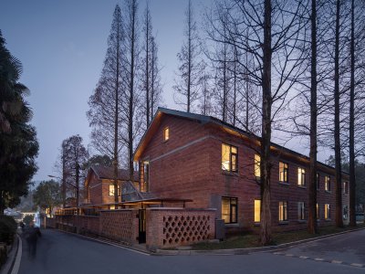 龙游溪口镇乡村未来社区圃舍·溪口共享民宿 / 上海严旸建筑设计工作室