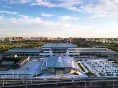 大庆西城公路客运综合枢纽站 / 哈尔滨天宸建筑设计有限公司 + A05工作室