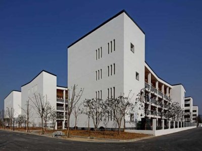 苏州市吴江中学
