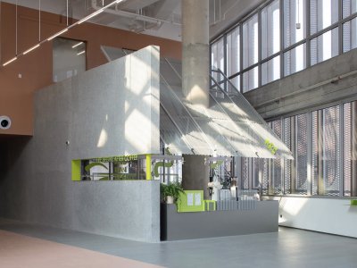 拾集建筑办公室及盎然咖啡，上海 / 拾集建筑