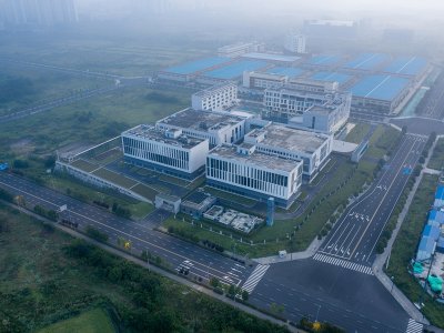 微芯药业原创药一期生产基地，成都 / 元本体工作室 + 重庆医药设计院