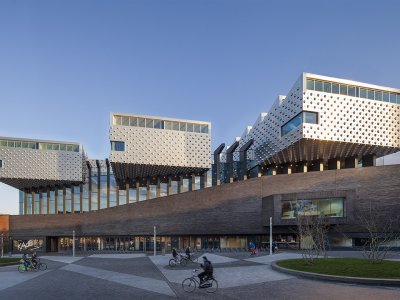 Eemhuis综合性文化建筑，荷兰