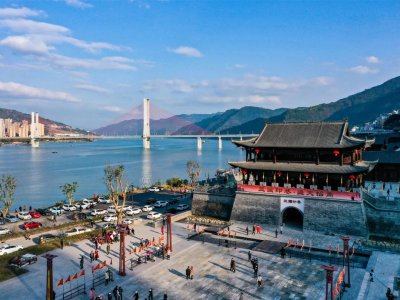 张飞庙民俗风情街，重庆 / 源道建筑