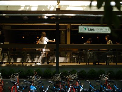 RAY PUB/暗光精酿咖啡吧，杭州 / 杭州观堂设计