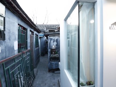 北京东罗圈胡同12平米白色迷你别墅