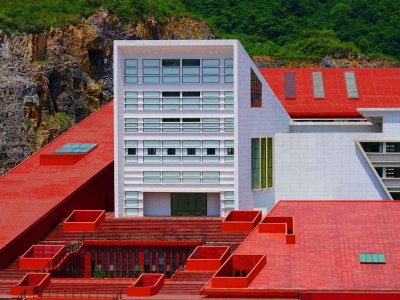 贵安新区大学城消防应急救援中心 / 西线工作室