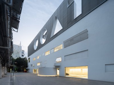 OCT当代艺术中心-B10馆，深圳 / 都市实践
