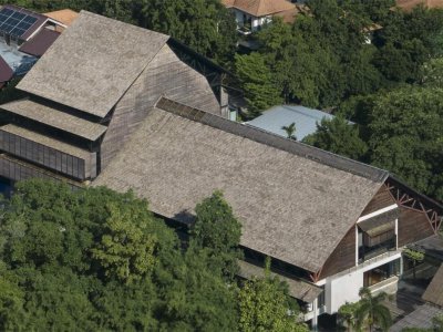 建业·蓝海郑风酒店综合体 / 上海日清建筑设计