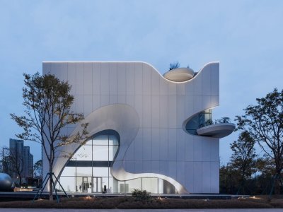 深圳宝安区航城社区健康服务中心 / 深圳中海世纪建筑设计有限公司