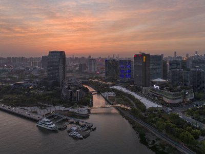 日晖港步行桥
