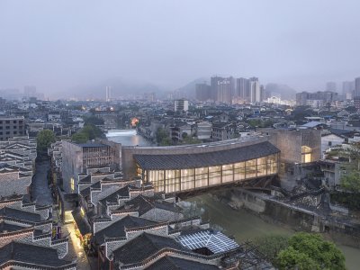 吉首美术馆，湖南 / 非常建筑