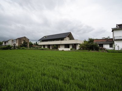 面向田野的住宅，上海 / 空格建筑