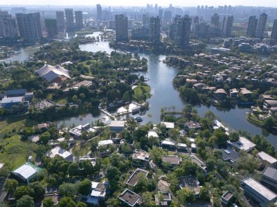 麓湖CPI岛商业更新，成都 / 几里建筑