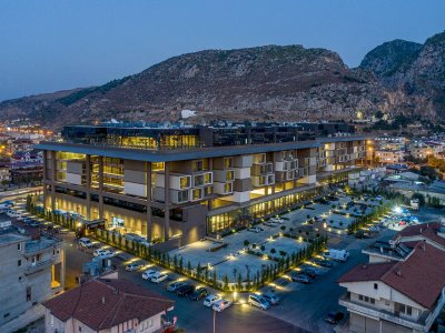 安塔基亚博物馆酒店，土耳其 / Emre Arolat Architecture