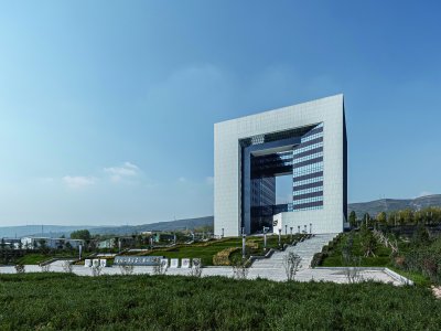 青海大学科技园孵化器综合楼