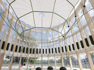 “AirBubble”空气净化游乐场，华沙 / ecoLogicStudio
