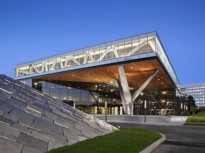 Centra Metropark办公楼，美国