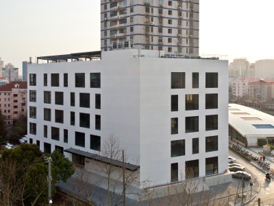 base蓝村路，上海 / 迈石设计