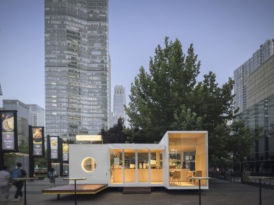 “流浪”铁手露营咖啡车开进北京国贸CBD / DAGA大观建筑