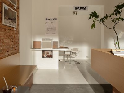 镜像咖啡店，南京 / 梓泉建筑
