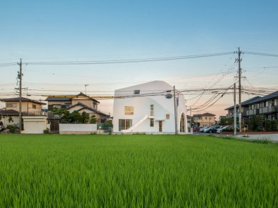 八问马岩松 ，日常项目深度报道：MAD“四叶草之家”