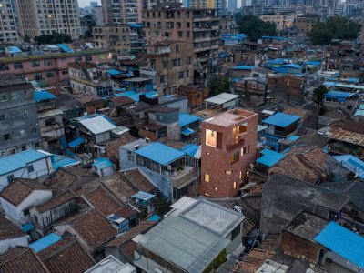 “大隐于市”- 广州历史街区内一栋极小住宅的改造，广东 / URBANUS都市实践