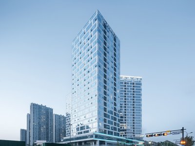 余杭未来科技城万通中心，杭州 / CLOU