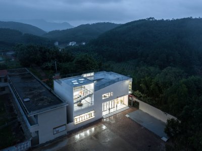 河源回龙村党群服务中心，广东 / 深圳大学建筑设计研究院·元本体工作室