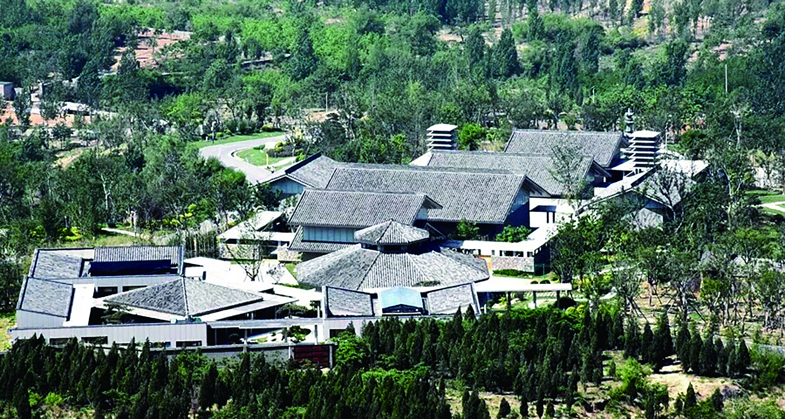 响堂山佛学研究中心