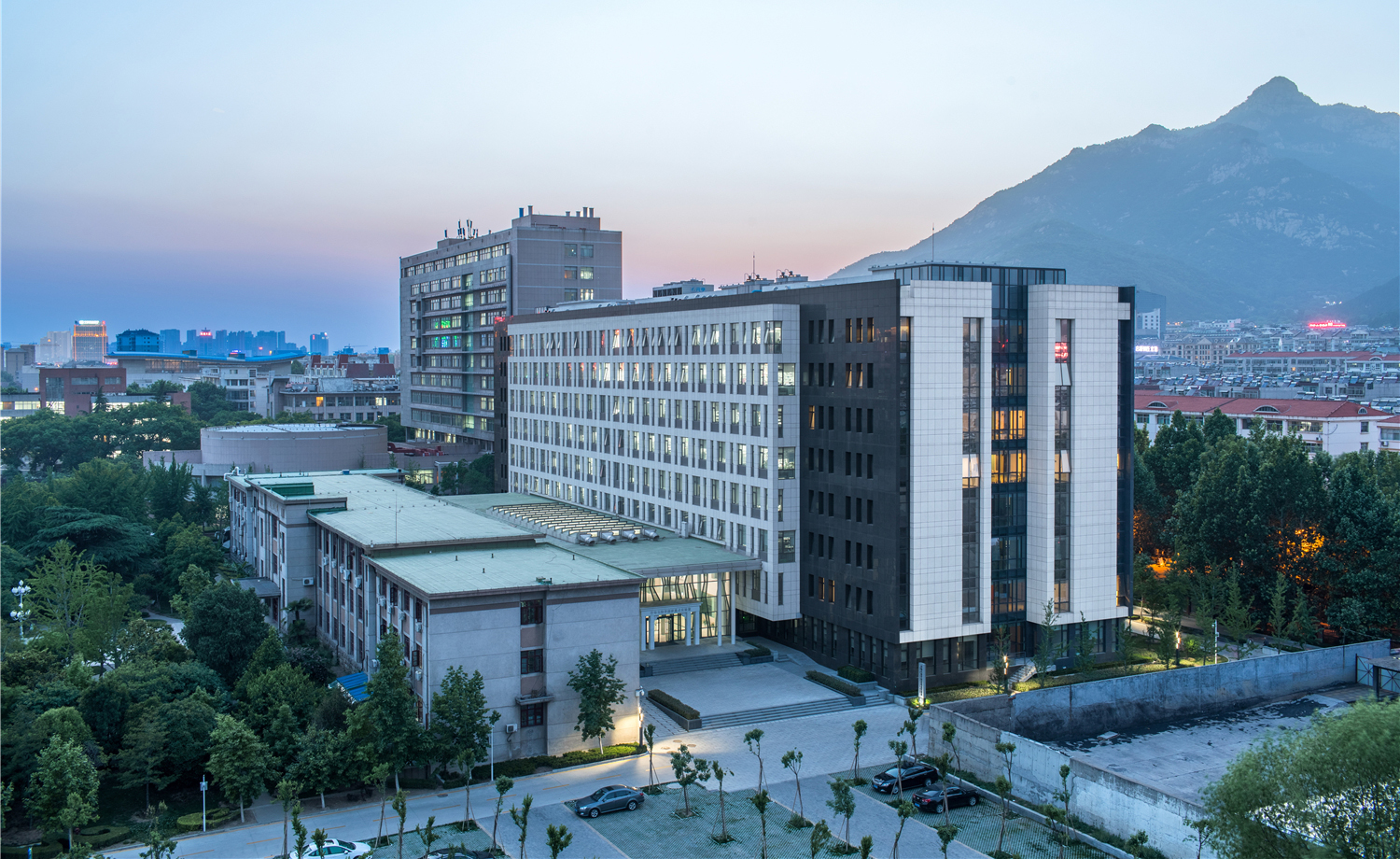 山东农业大学科技创新大楼