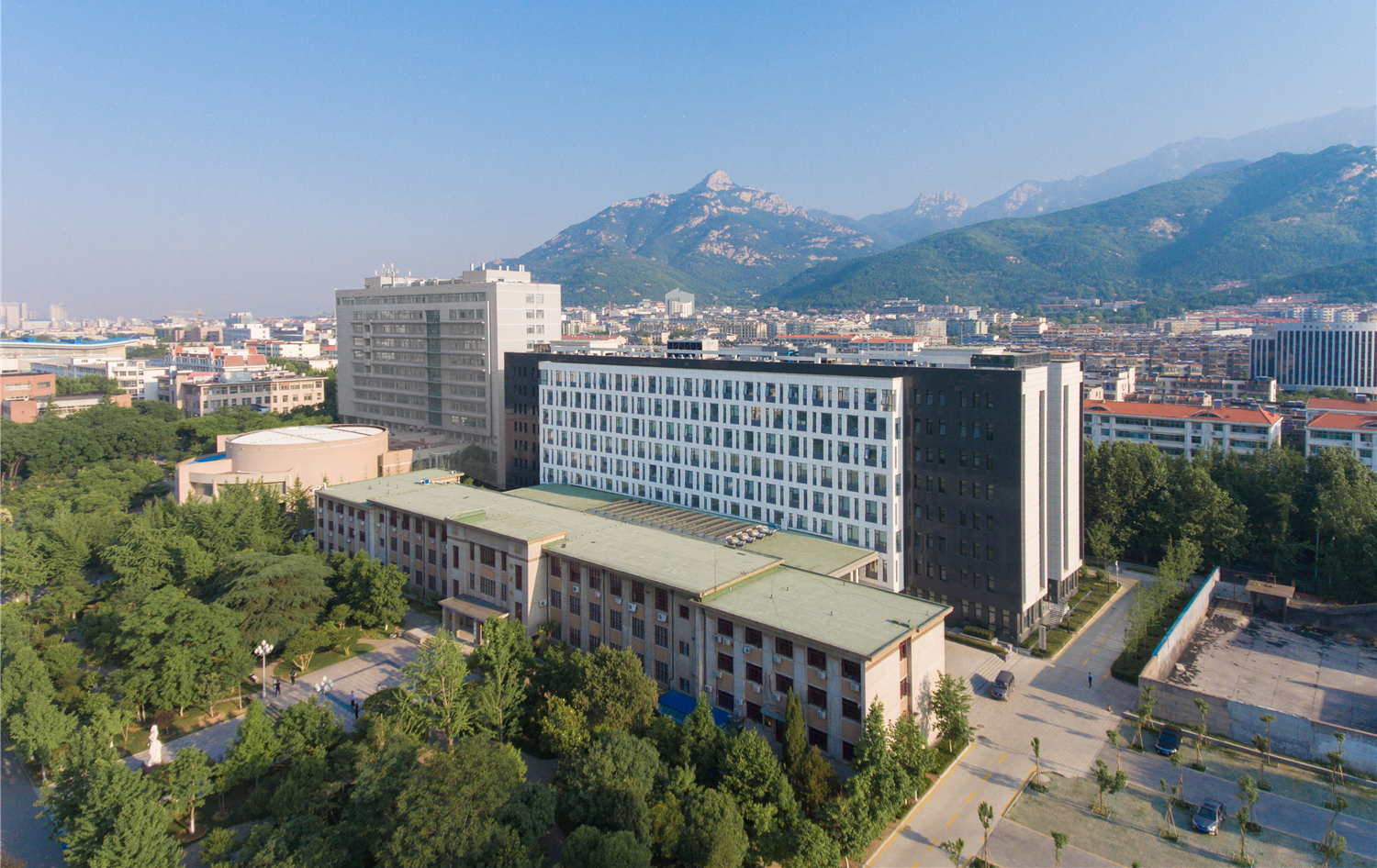 山东农业大学科技创新大楼
