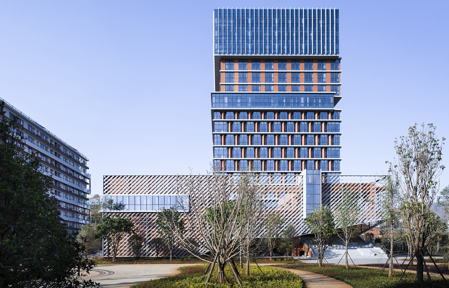 滇西应用技术大学总部建设工程云教育大楼