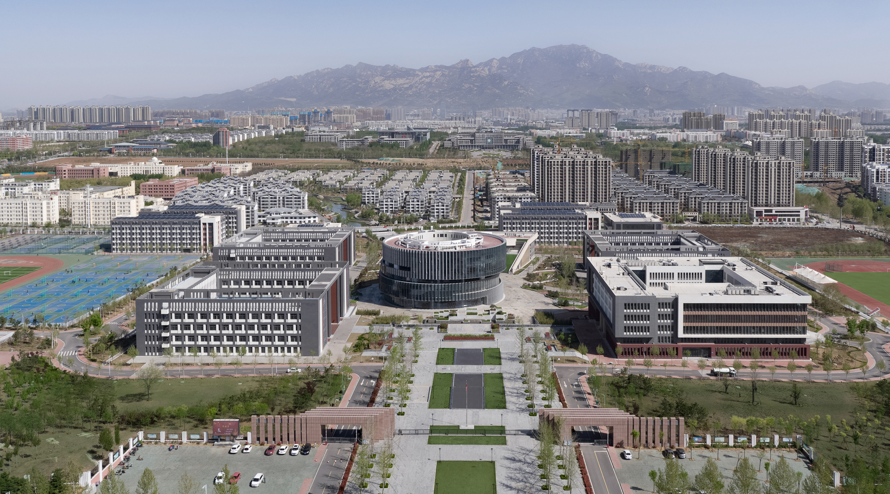 泰安一中新城校区