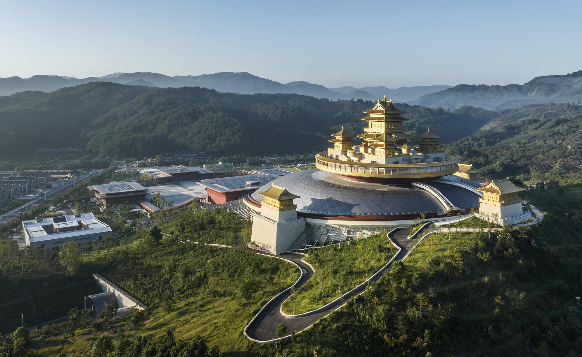 浙江佛学院二期（弥勒圣坛）