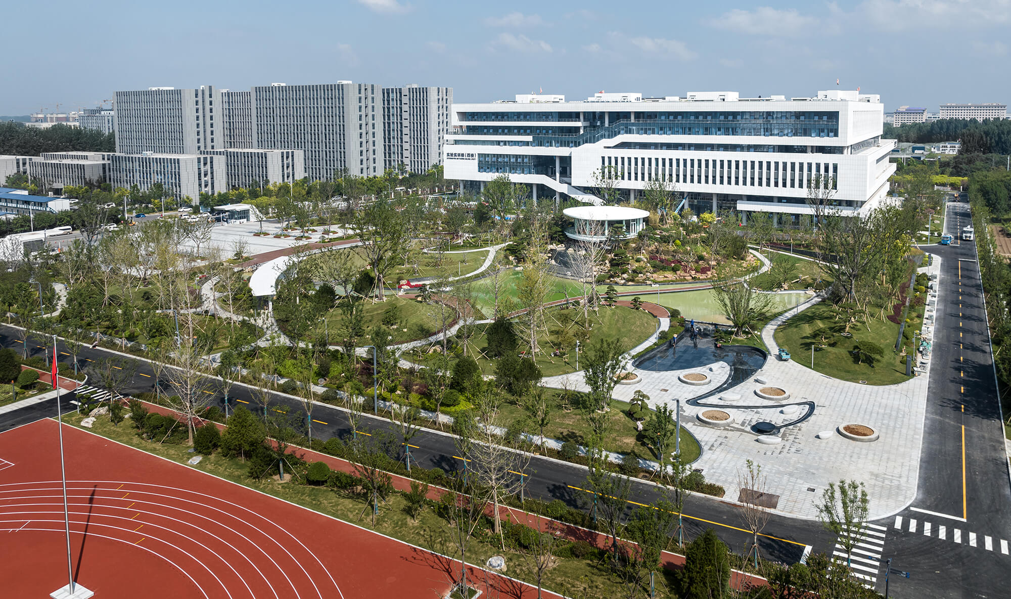 青岛科技大学淄博教科产融合基地实验实训楼