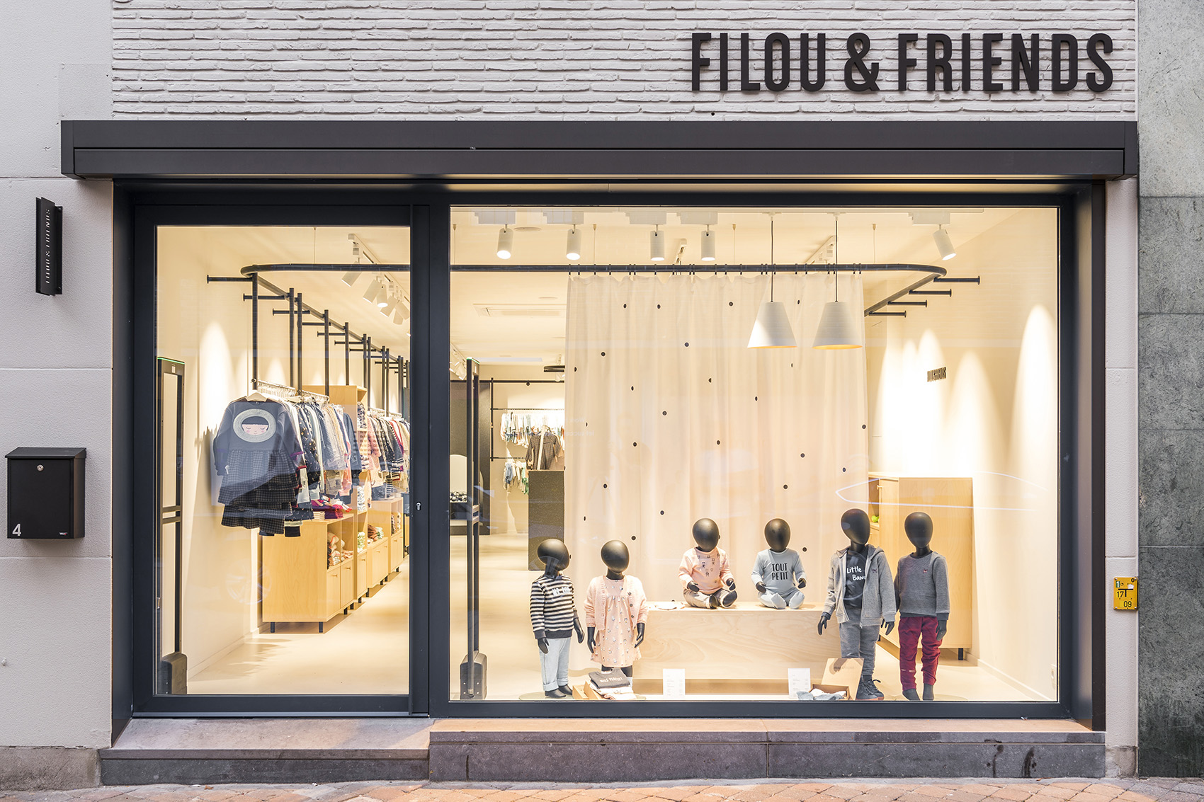 FILOU &amp; FRIENDS 童装店, 阿根廷