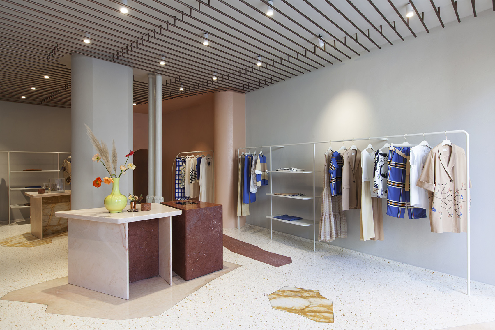 Alysi女装精品店，米兰