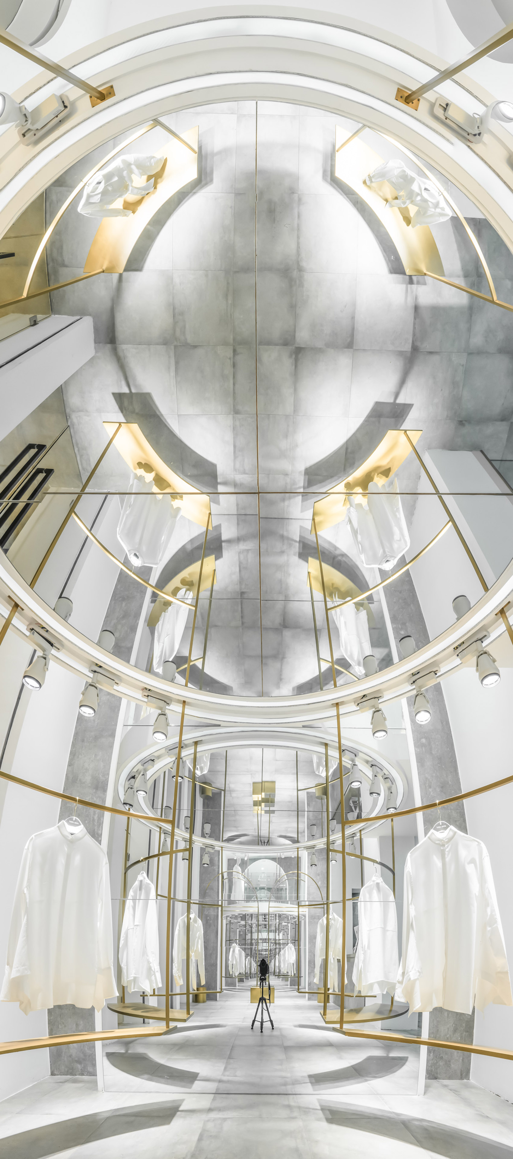 TARA MATA设计师买手店，金华 / 加减智库设计工作室