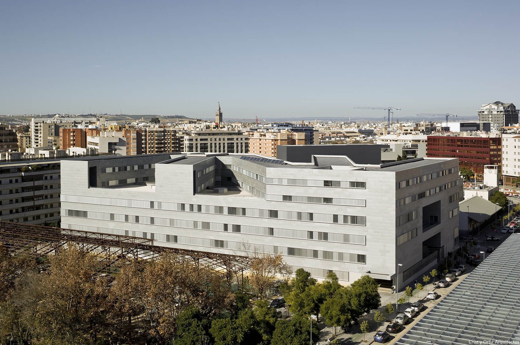 US大学科学教育学院，塞维利亚 / Cruz y Ortiz Architects