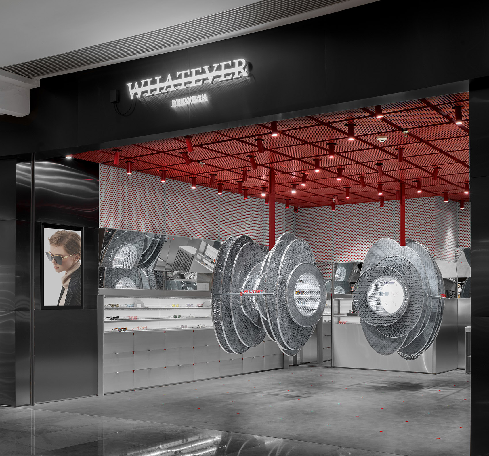 Whatever Eyewear太阳眼镜店，上海 / RooMoo