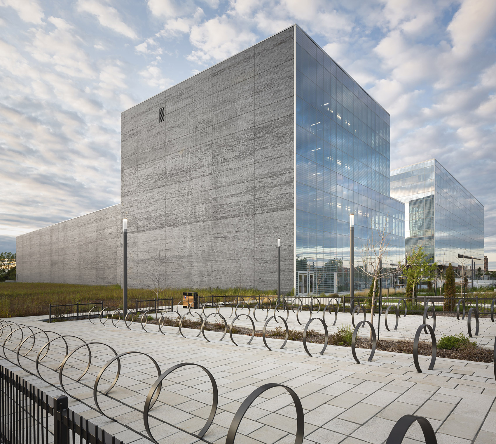 蒙特利尔大学MIL校区科学综合楼，加拿大 / Menkès Shooner Dagenais LeTourneux + Lemay + NFOE Architects
