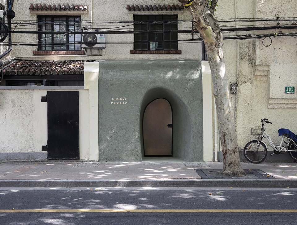 Single Person展厅，上海 / OFFHAND PRACTICE