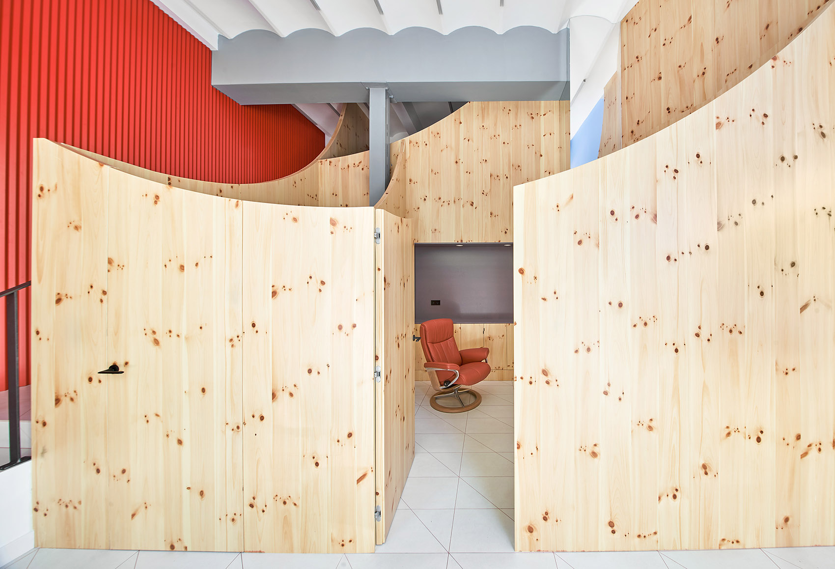 Impress牙科诊所，巴塞罗那 / Raúl Sánchez Architects