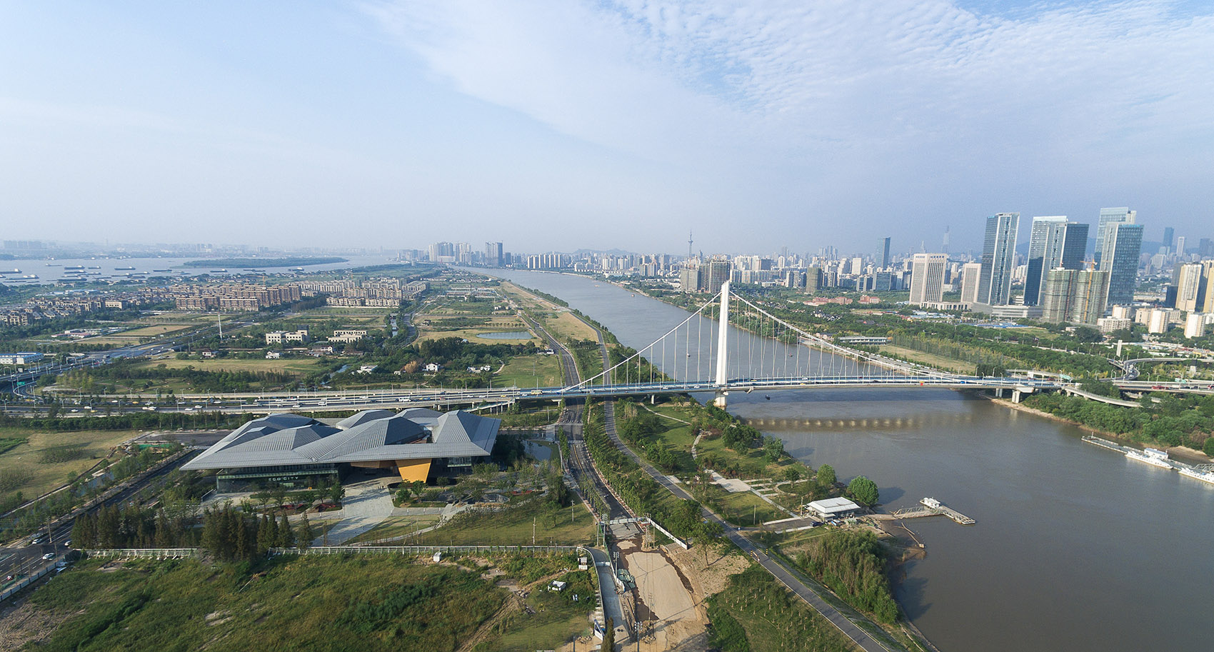 南京生态科技岛会展中心 / NBBJ + 江苏省建筑设计研究院