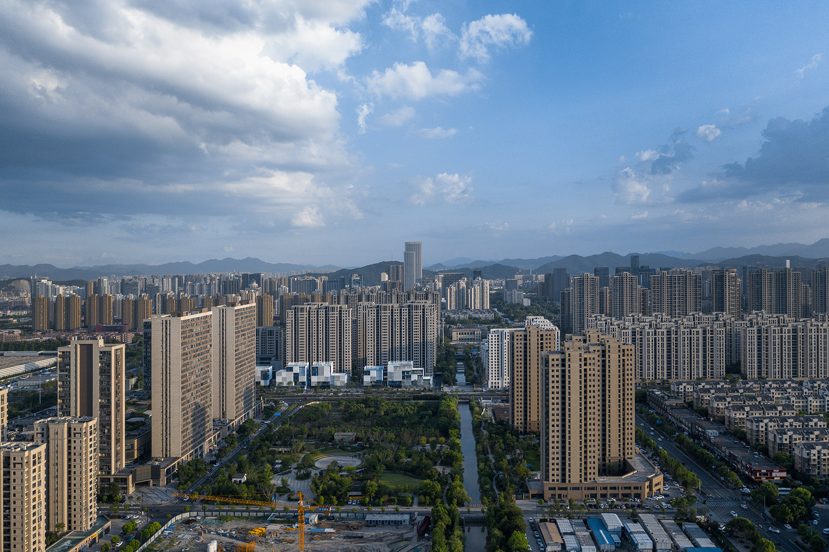 立方长廊，杭州 / CLOU
