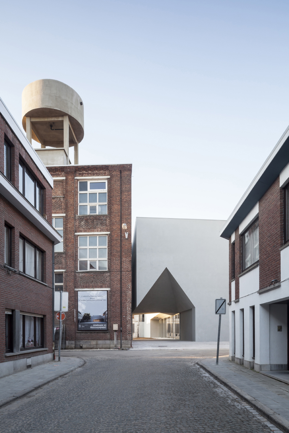 图尔奈建筑学院，比利时 / Aires Mateus
